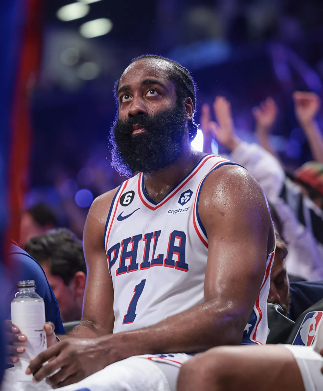 包含哈登新星战术调整表现突出,雄鹿前途光明!的词条