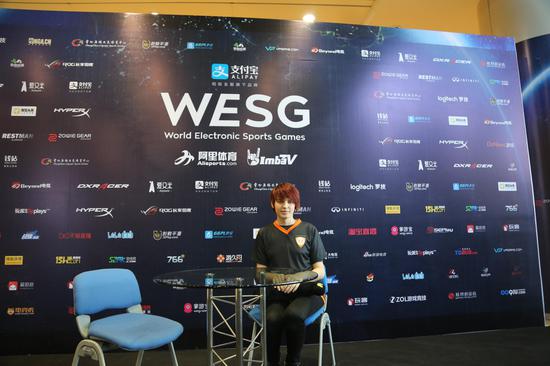 Yabo-Rookie意外战胜尤文图斯,刷新纪录引爆全场!赛场气氛高涨-Yabo